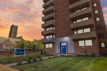 Go to The Stetson Apartments website