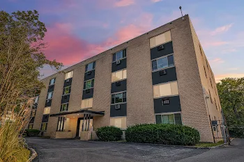 Go to Soho Towers Apartments website